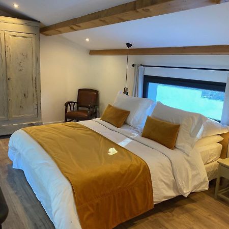 Le Vallon Des Pins La Cride Ngoại thất bức ảnh